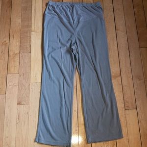 Maternity lounge pants